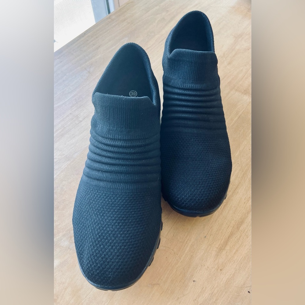 Women's Black Athletic Slip-On Shoes